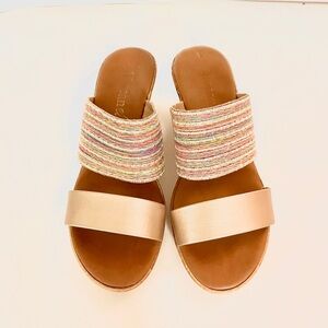 Toscanella Slip On Wedge SIZE 6.5